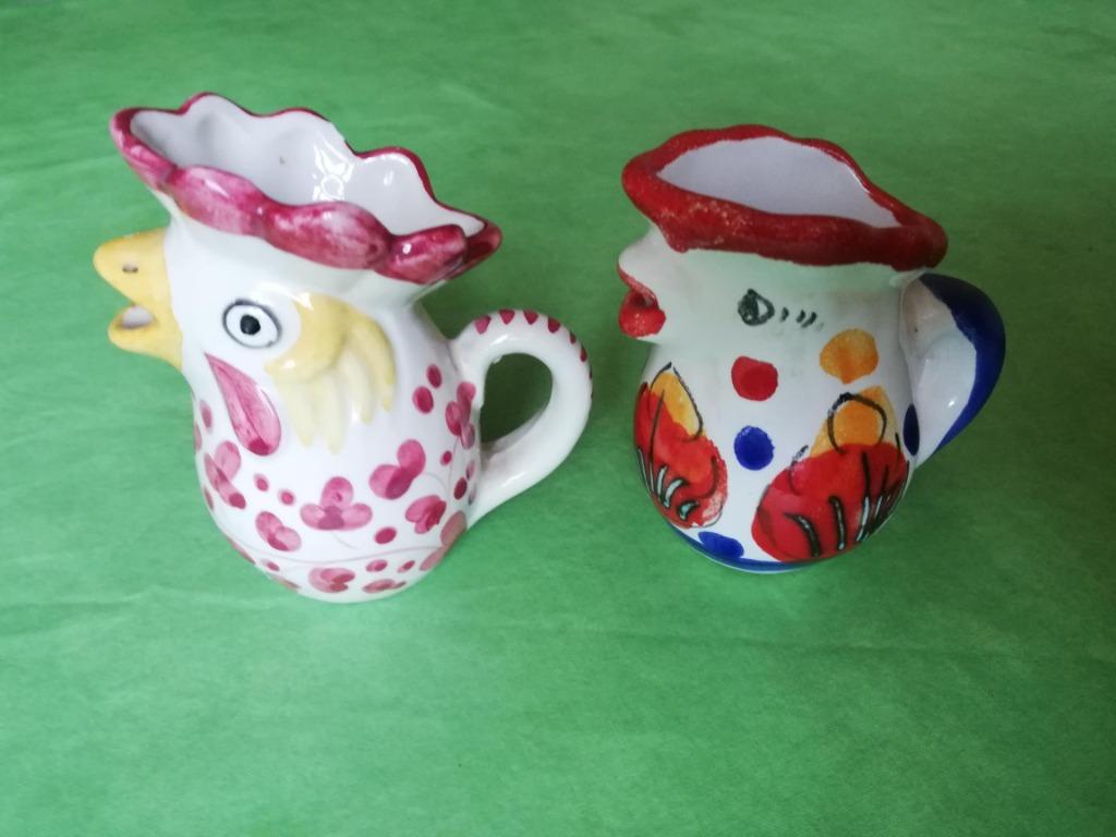 2 MINI-KARAFJES MET MOTIEF - KIP+HAAN VORM MET HANDVAT H 9 C, Antiek en Kunst, Ophalen of Verzenden