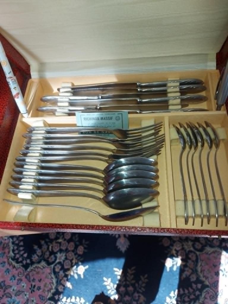 Bestek koffers, Enlèvement, Comme neuf, Inox ou Chrome, Ensemble de couverts