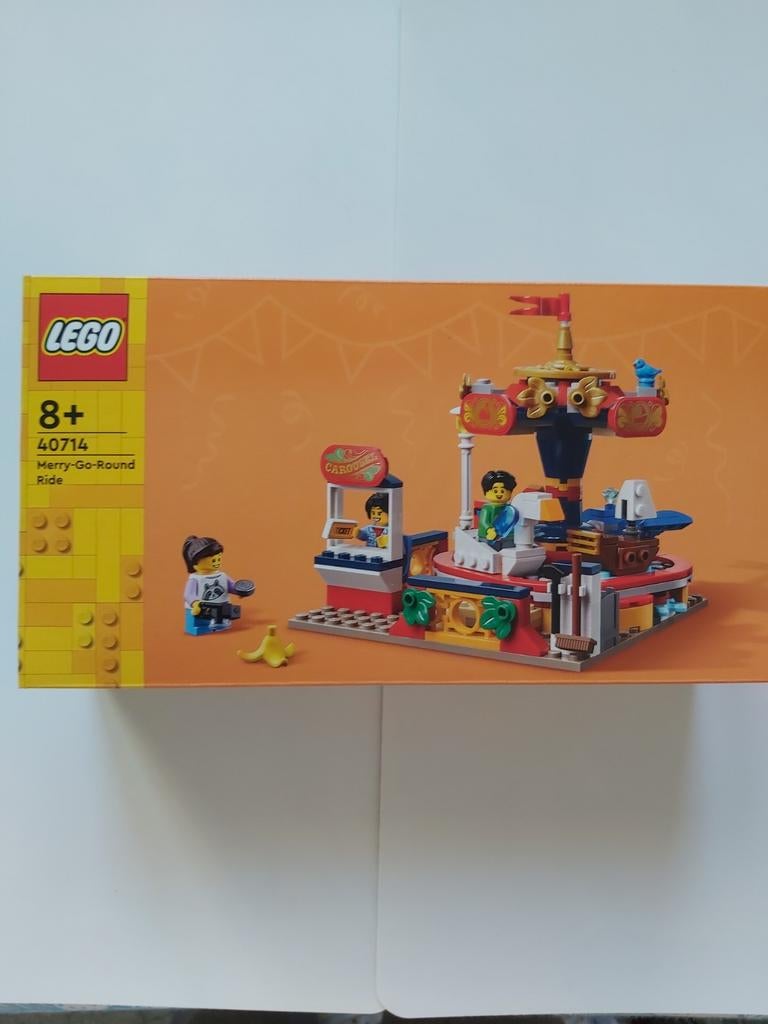Lego 40714 Merry go round ride, Kinderen en Baby's, Speelgoed | Duplo en Lego, Ophalen of Verzenden, Nieuw, Lego