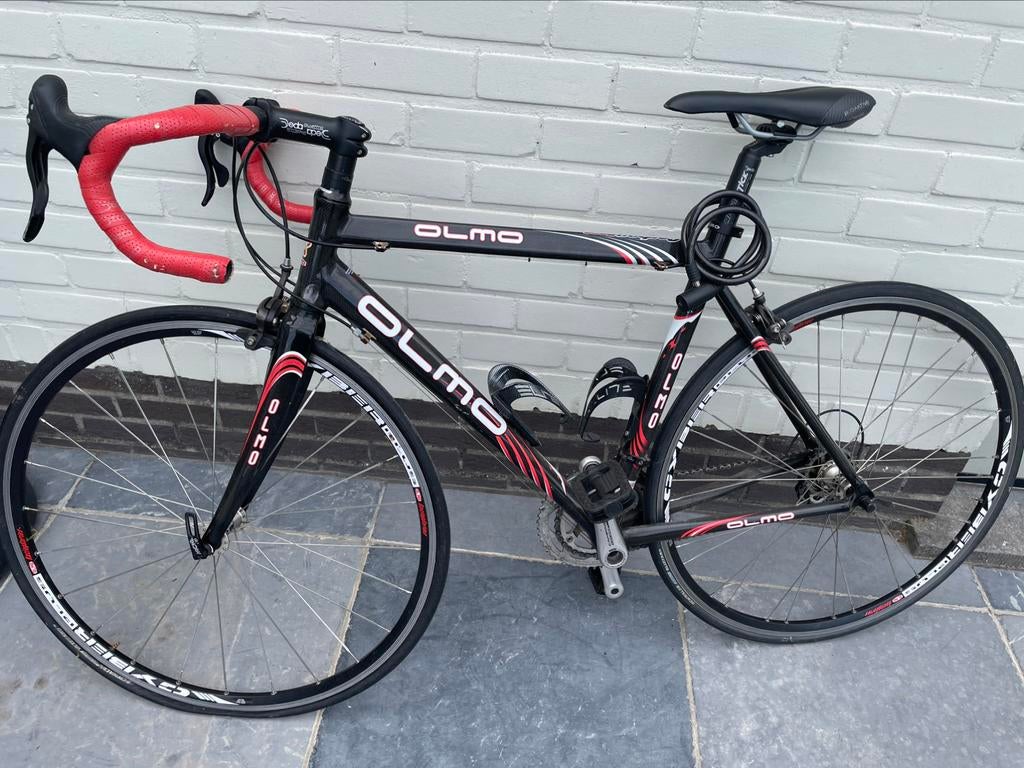 Koersfiets Olmo, Fietsen en Brommers, Ophalen, Zo goed als nieuw