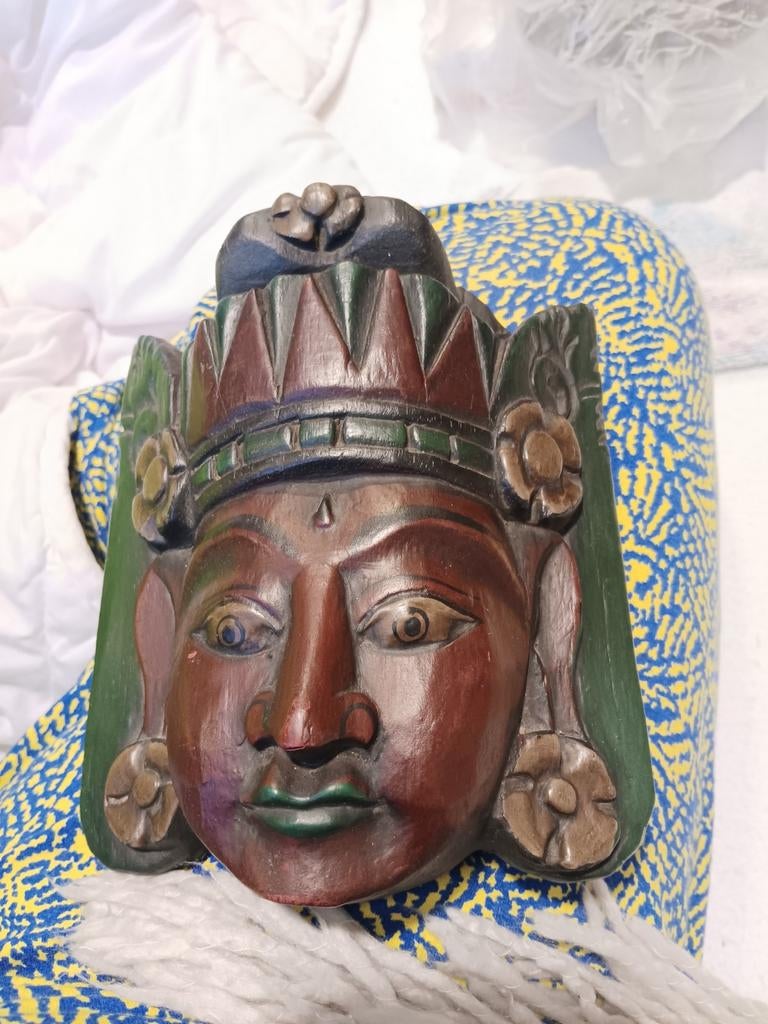 masker in hout, Huis en Inrichting, Ophalen of Verzenden, Zo goed als nieuw