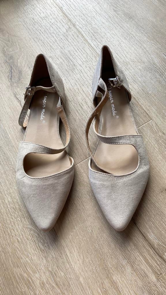 Chaussures de femme, Neuf, Enlèvement ou Envoi, Surendelle, Beige