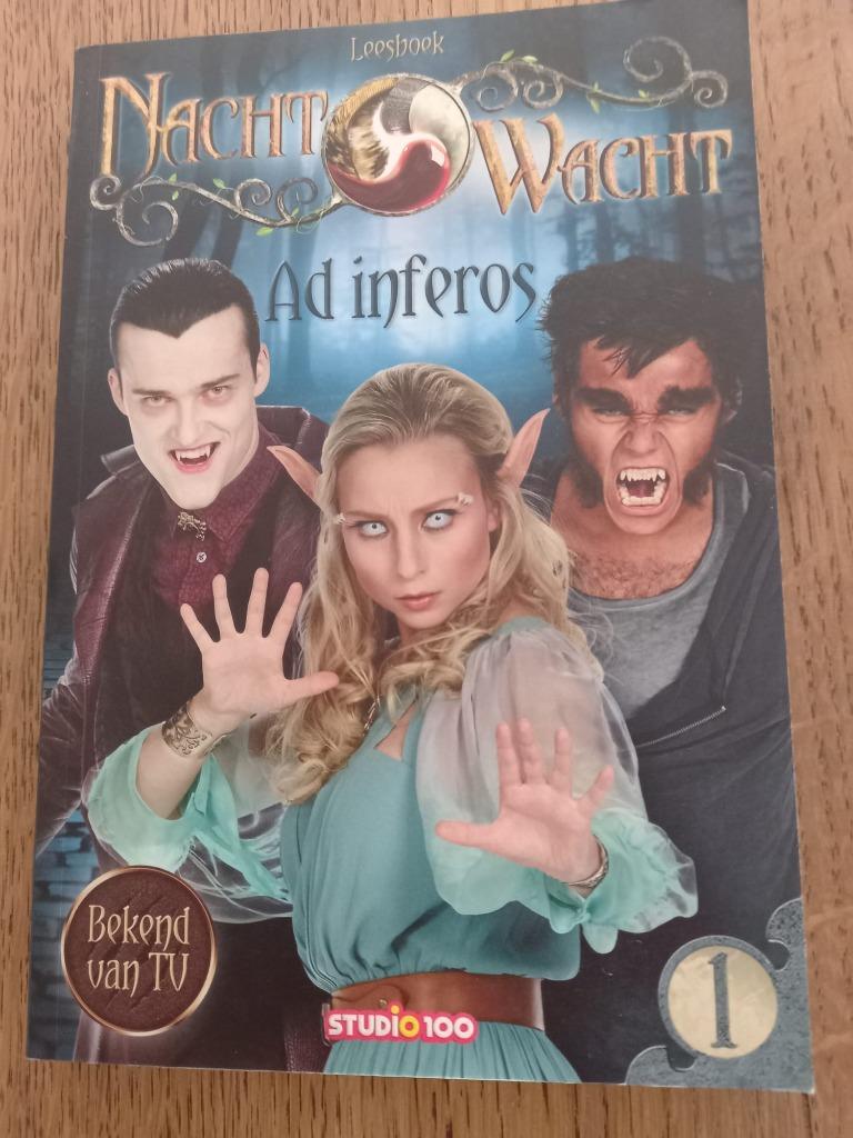 boek nachtwacht: ad inferos, Enlèvement ou Envoi, Comme neuf, Studio 100, Fiction