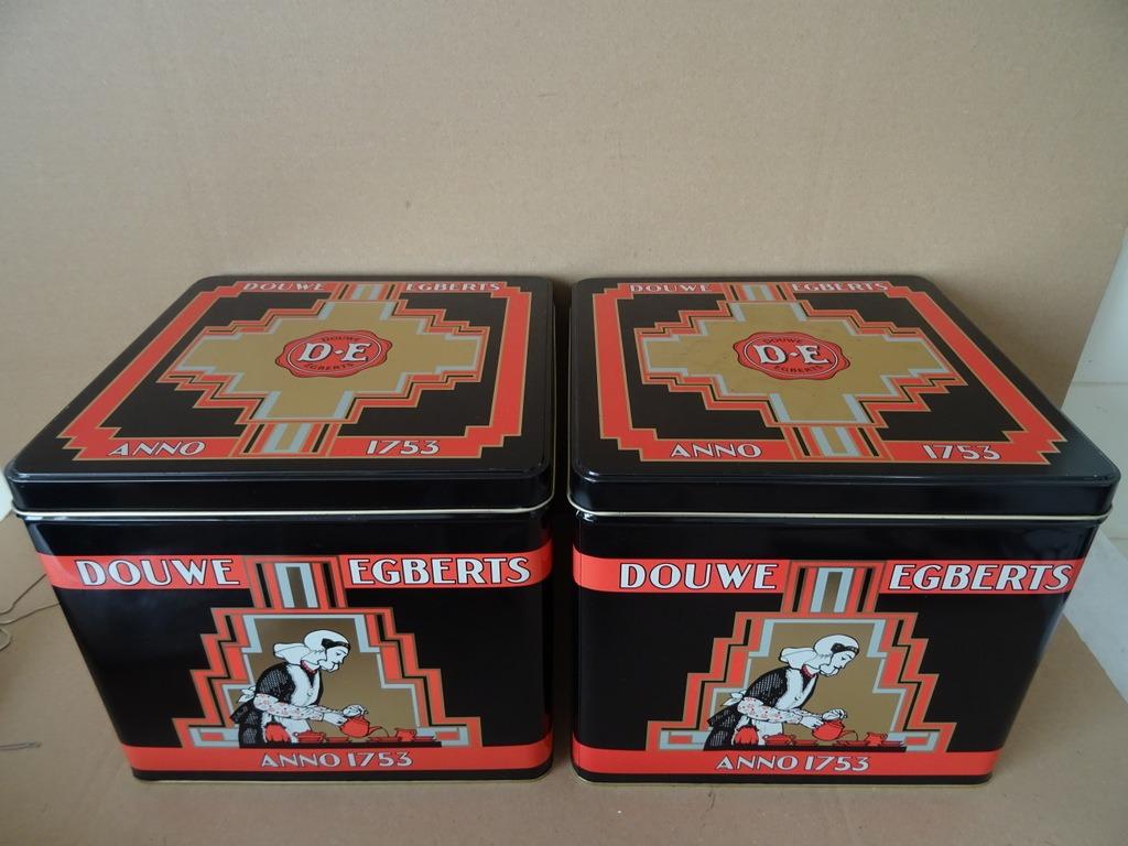 Vintage blik Douwe Egberts anno 1753 29 euro per stuk 1980, Verzamelen, Blikken, Ophalen of Verzenden, Gebruikt, Koffie, Douwe Egberts