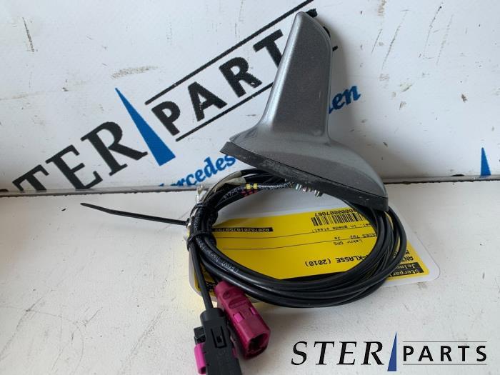 Antenne van een Mercedes E-Klasse, Ophalen of Verzenden, 3 maanden garantie, Gebruikt, Mercedes-Benz