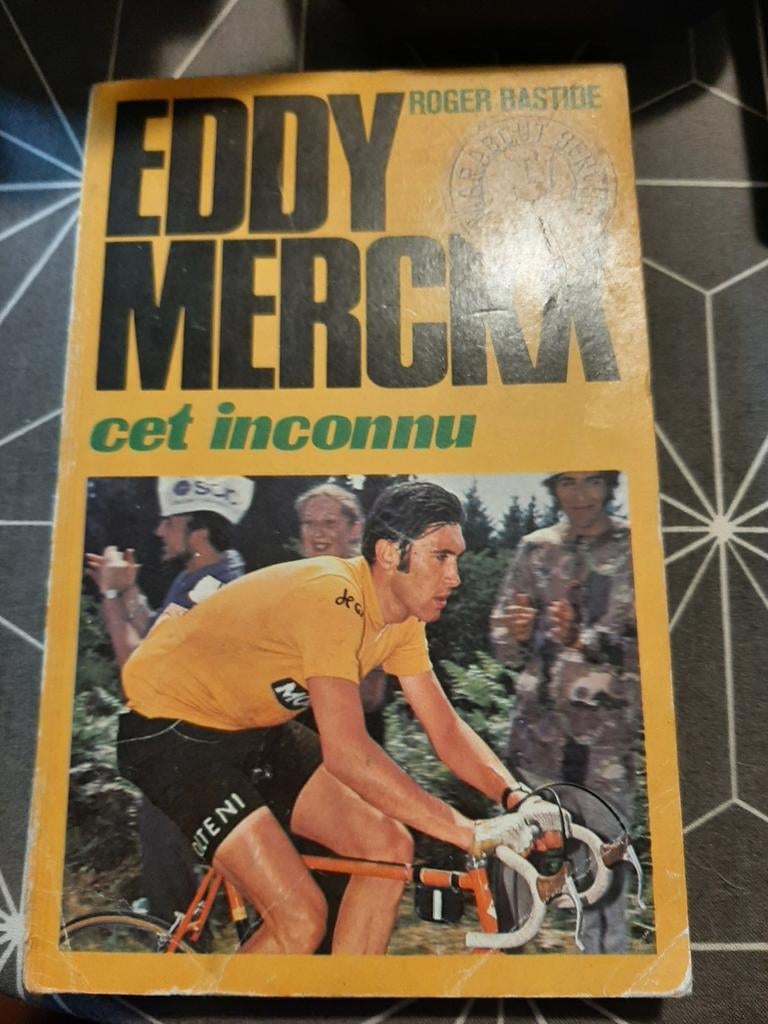 Livre - eddy merckx, cet inconnu, Boeken, Ophalen of Verzenden, Gelezen
