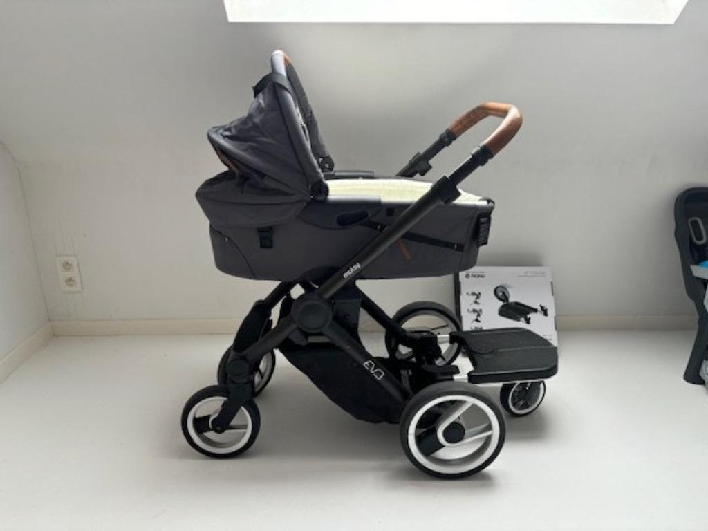 Mutsy Evo Kinderwagen - black Frame - Concrete Melange/Cogna, Gebruikt, Mutsy, Verstelbare duwstang, Ophalen