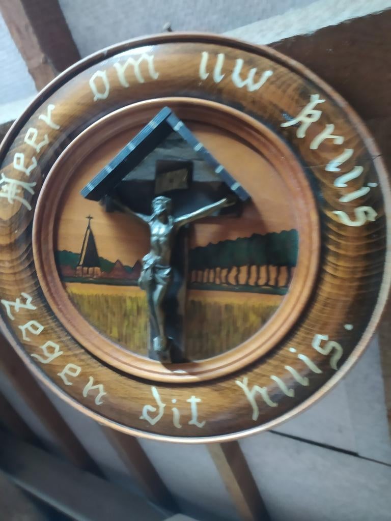 Vintage kruisbeeld op.houten kader, Enlèvement