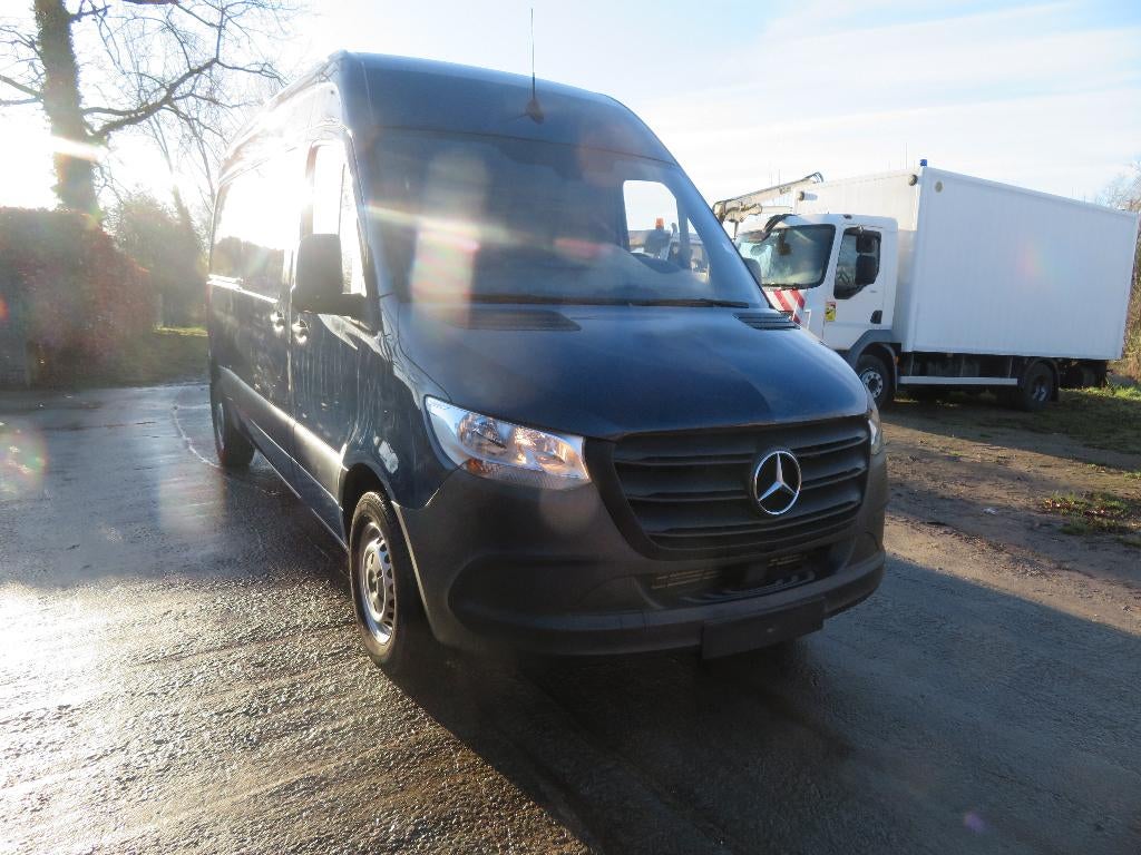 Mercedes-Benz Sprinter 311CDi - FWD - 21.991km - A2H2 - 2019, Auto's, Bestelwagens en Lichte vracht, Stof, Blauw, Mercedes-Benz