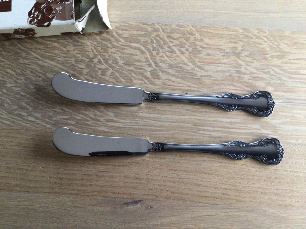 Gero zilmeta, 2 botermessen, nieuw, decor Menuet, Ophalen of Verzenden, Nieuw