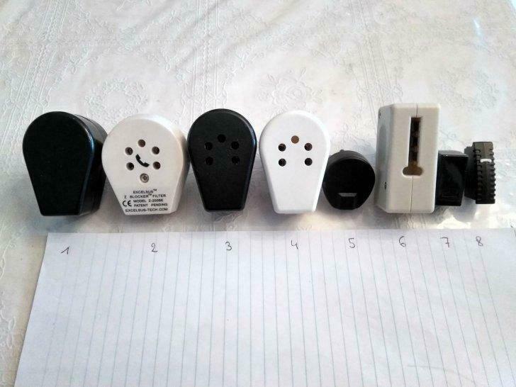 Phone plugs & cables different types and lengths, Enlèvement ou Envoi, Neuf
