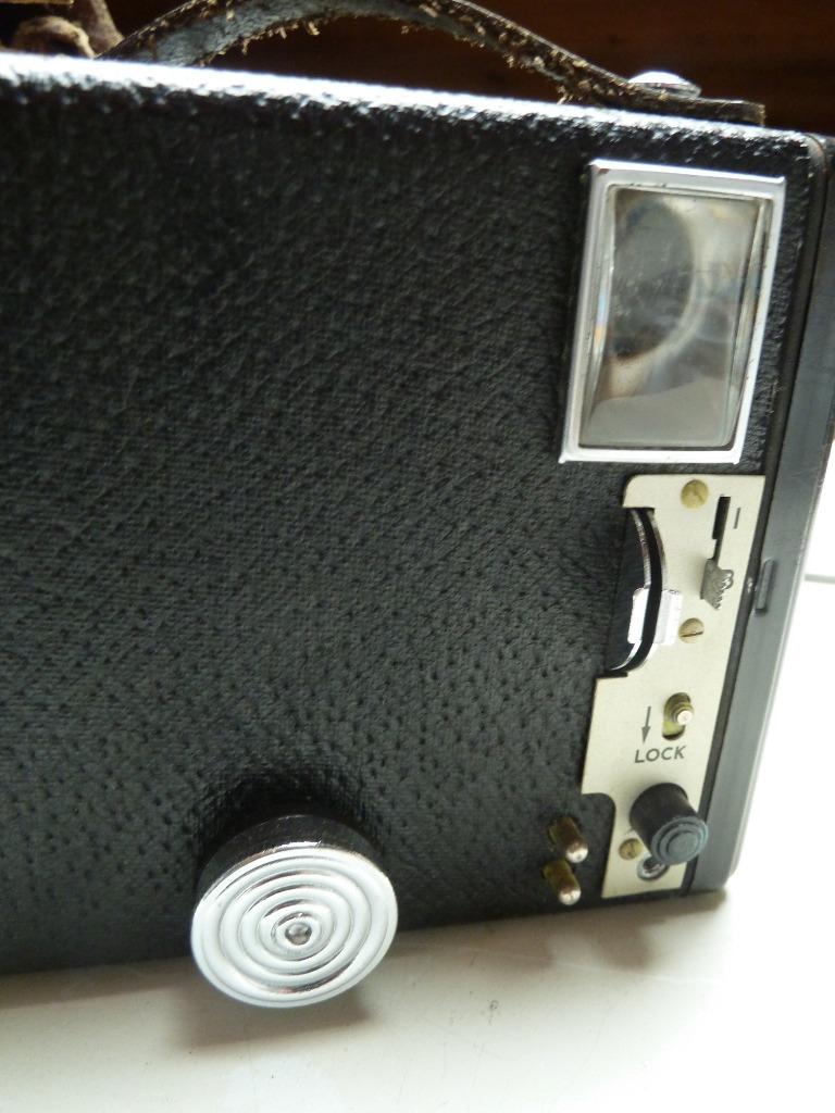 Ancien KODAK --  Etui + poignee, Enlèvement ou Envoi, Avant 1940, Appareils photo