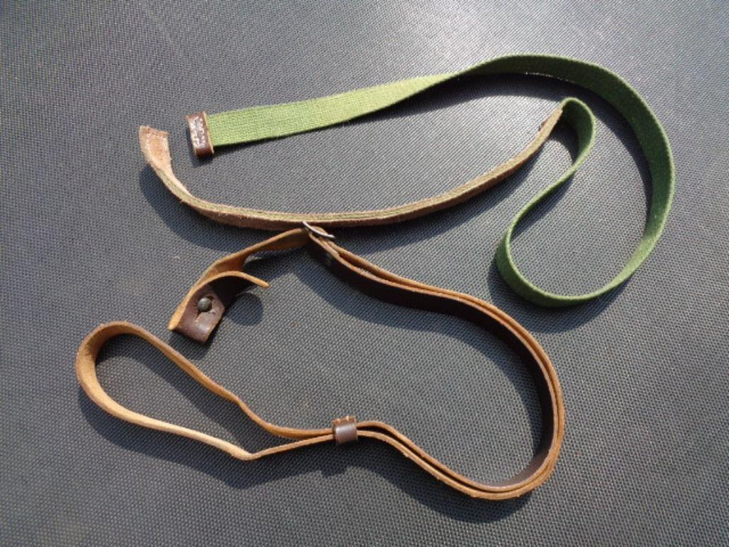 Draag riemen , mij verder onbekend , 10 euro / stuk, Verzamelen, Militaria | Algemeen, Landmacht, Overige typen, Ophalen of Verzenden