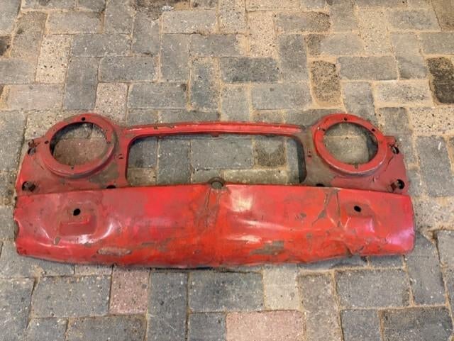 Triumph TR4-4A-5-250 stalen voorframe, Ophalen