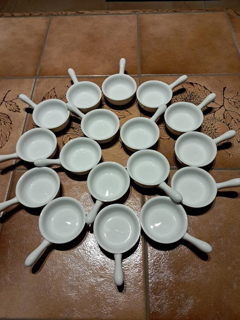 Set van 17 porseleinen aperitiefpannen, Huis en Inrichting, Keuken | Servies, Ophalen of Verzenden, Zo goed als nieuw, Porselein