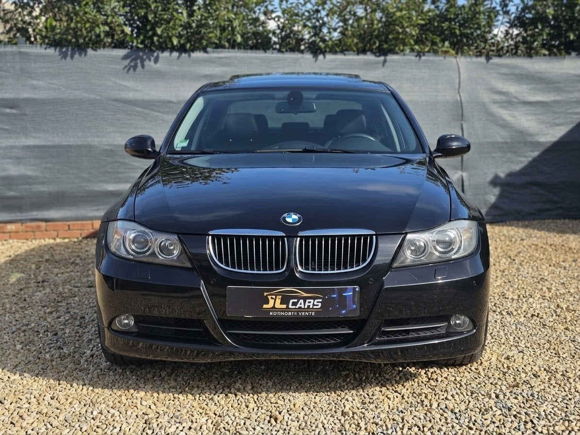 BMW SERIE 3 ESSENCE 318 104.200kM ✅12MOIS DE GARANTIE✅, Achat, Entreprise, Boîte manuelle, Noir