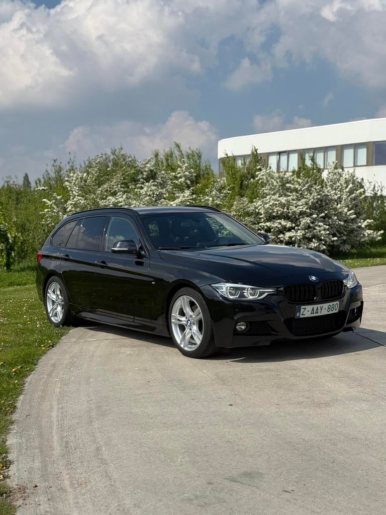 BMW 320D M PACK 2017 EURO 6B Navi Hifi Trekhaak, Auto's, BMW, Euro 6, Zwart, Leder, Bedrijf