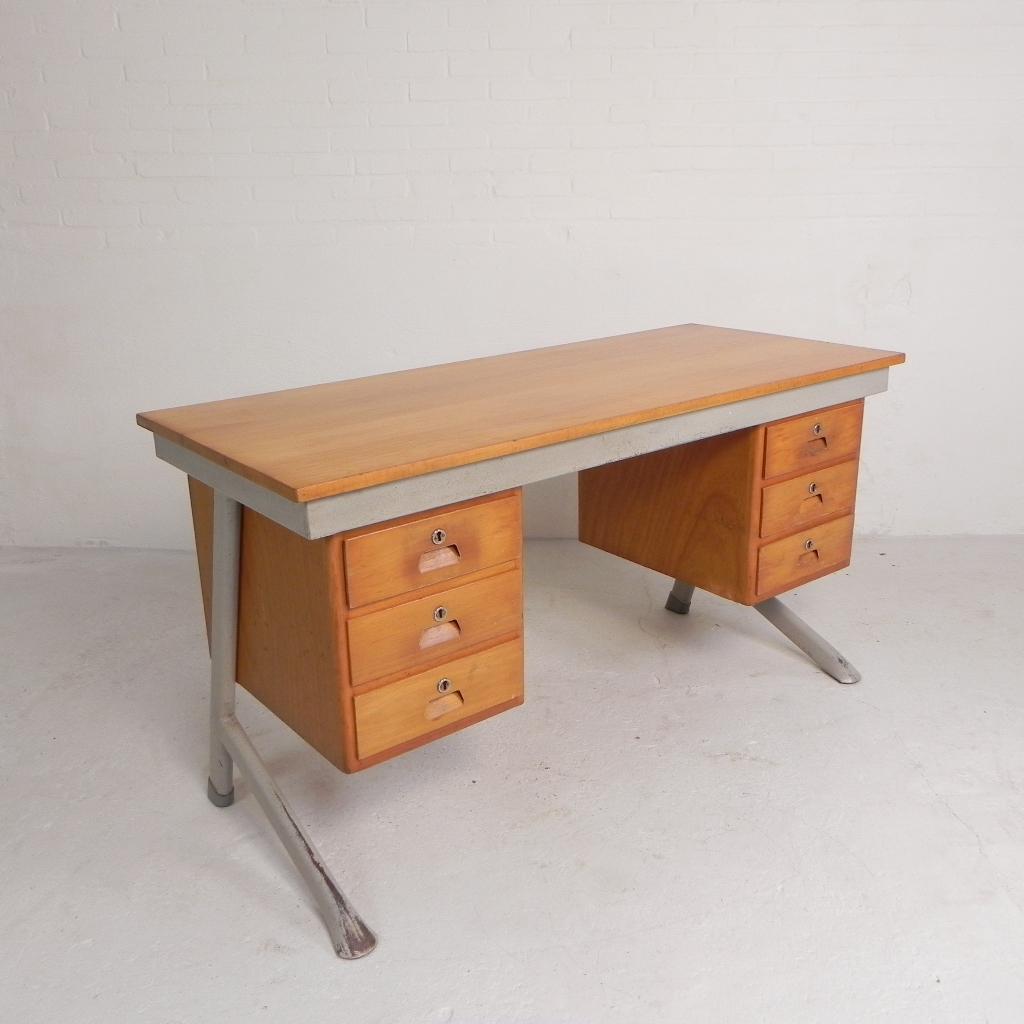 Industrieel bureau met 2 ladeblokken, jaren 60, Huis en Inrichting, Bureaus, Gebruikt, Industrieel, Ophalen of Verzenden