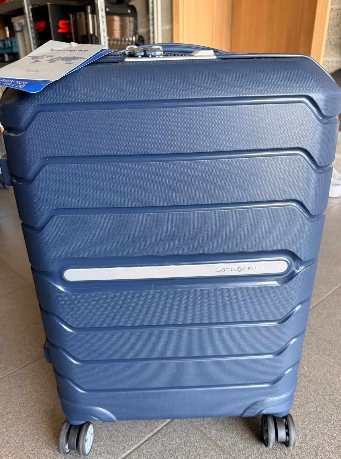 Valise Samsonite taille Cabine, Bijoux, Sacs & Beauté, Valises, Enlèvement ou Envoi, Comme neuf
