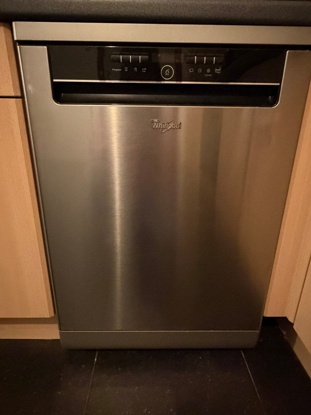Vrijstaande vaatwas Whirlpool, Elektronische apparatuur, Ophalen, Zo goed als nieuw