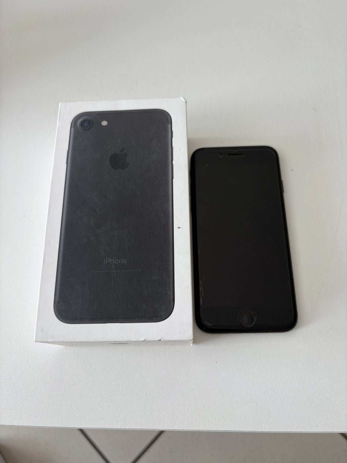 Iphone 7 noir 32 GO Très bon état, Télécoms, Téléphonie mobile | Apple iPhone, Enlèvement, Comme neuf, Noir, IPhone 7