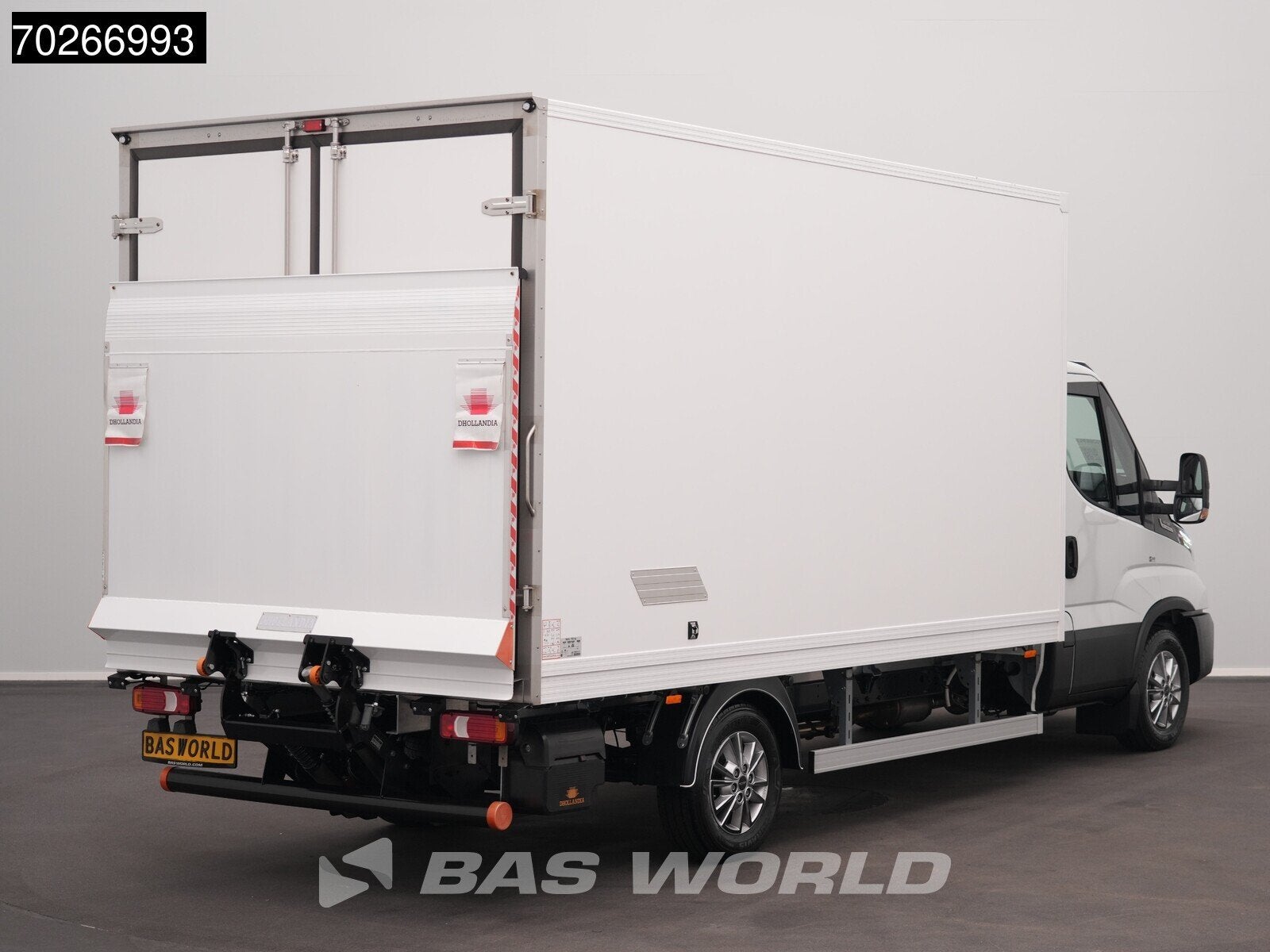 Iveco Daily 35S18 BPM VRIJ! 3.0L Laadklep Koelwagen Vriezer, Neuf, Achat, Euro 6, Entreprise