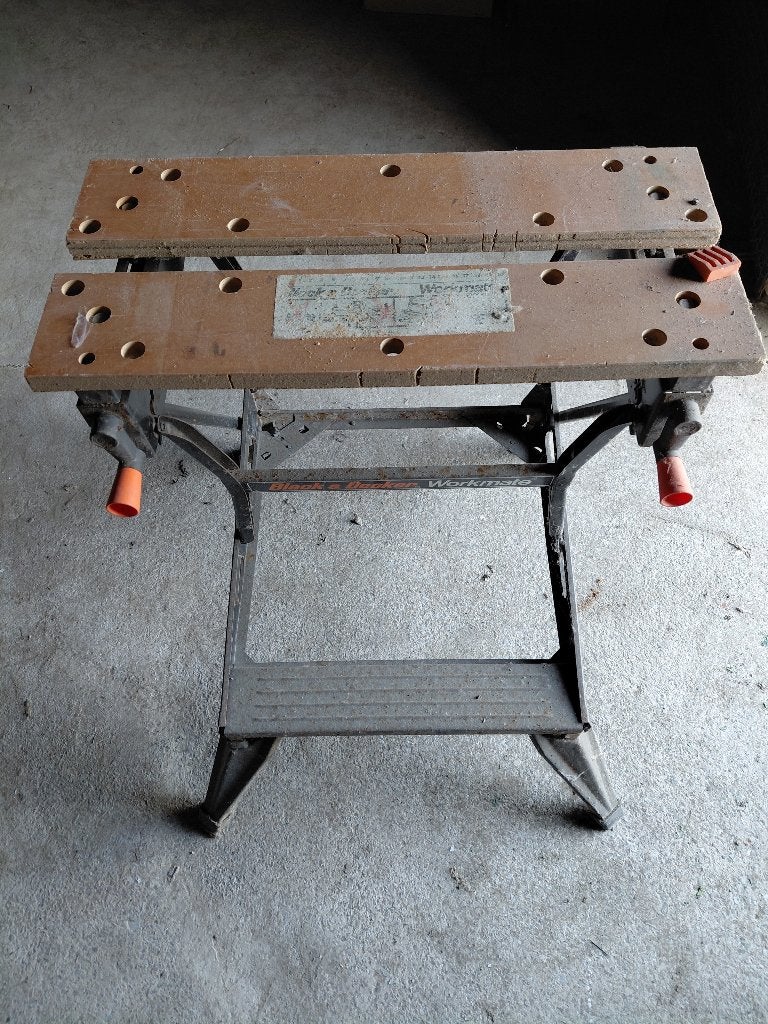 Etabli Black et Decker, Bricolage & Construction, Établis, Enlèvement, Utilisé, 70 à 120 cm, Étau