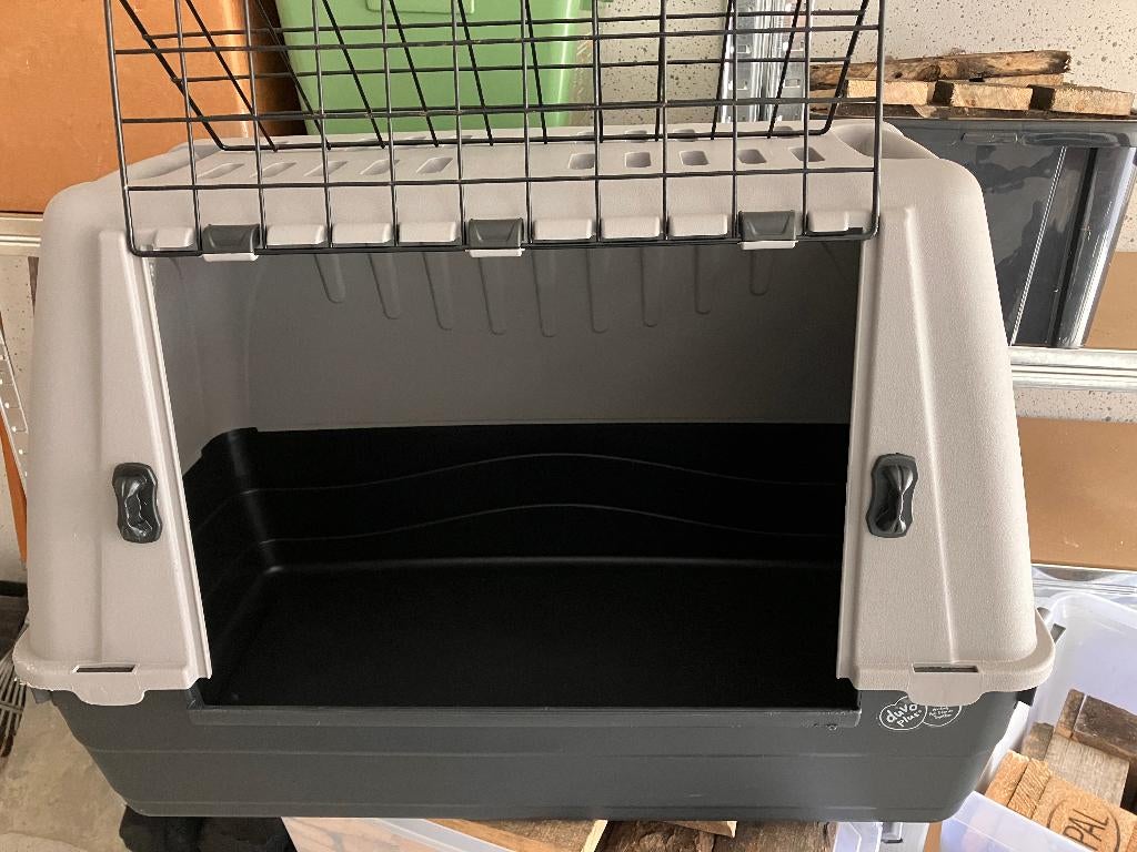 honden bench  2 stuks    30 euro per stuk, Dieren en Toebehoren, Ophalen, Gebruikt