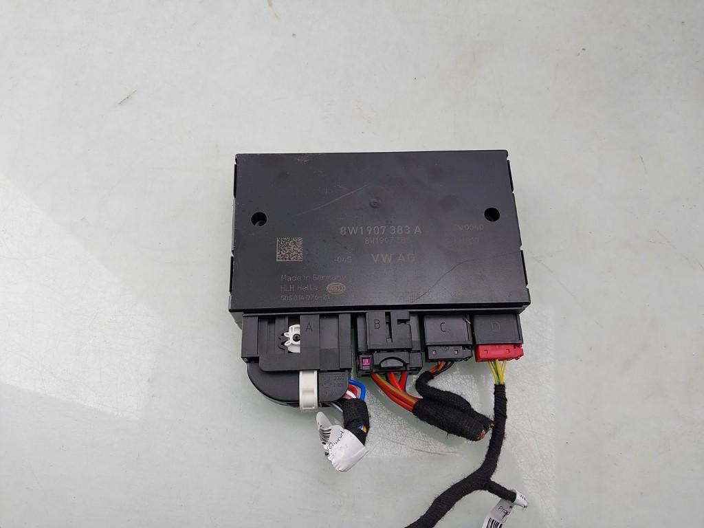 ORDINATEUR GESTION ATTACHE REMORQUE ATTELAGE A6 Avant (C8), Autos : Pièces & Accessoires, Électronique & Câbles, Audi, Utilisé