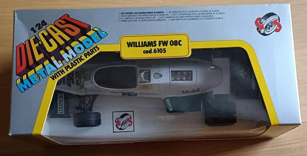 Williams FW08C 1/24 van Burago (3 stuks), Hobby & Loisirs créatifs, Voitures miniatures | 1:24, Enlèvement ou Envoi, Neuf, Burago