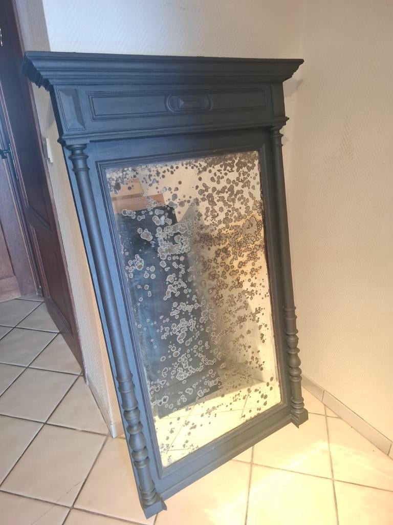 Miroir ancien, Enlèvement