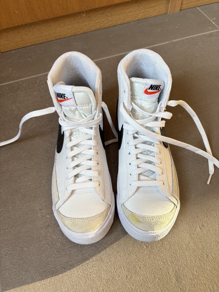 nike sneaker nieuw maat 39, Kleding | Dames, Schoenen, Ophalen, Nieuw, Geel