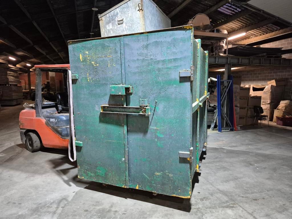 Container, Zakelijke goederen, Ophalen