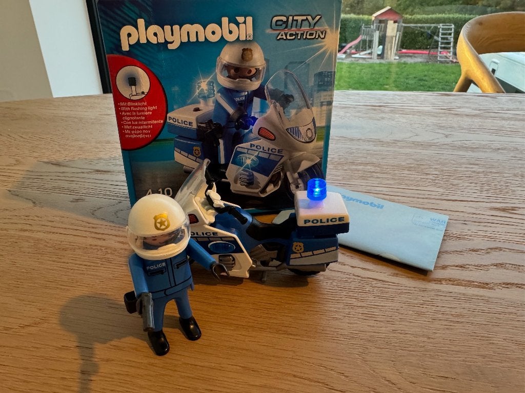 Playmobil City Action 6923 Police Bike with LED Light, Enfants & Bébés, Comme neuf, Véhicule, City action, Kit complet