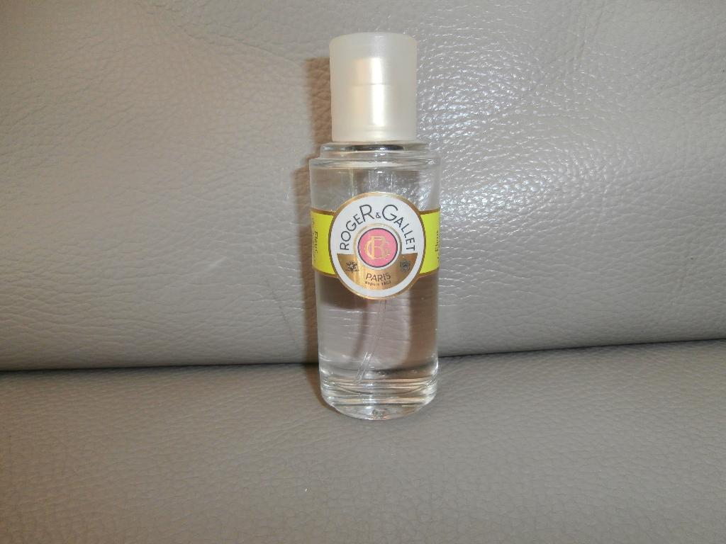 Roger & Gallet fleur de Figuier  reste 3/4 dans le flacon, Enlèvement ou Envoi, Utilisé