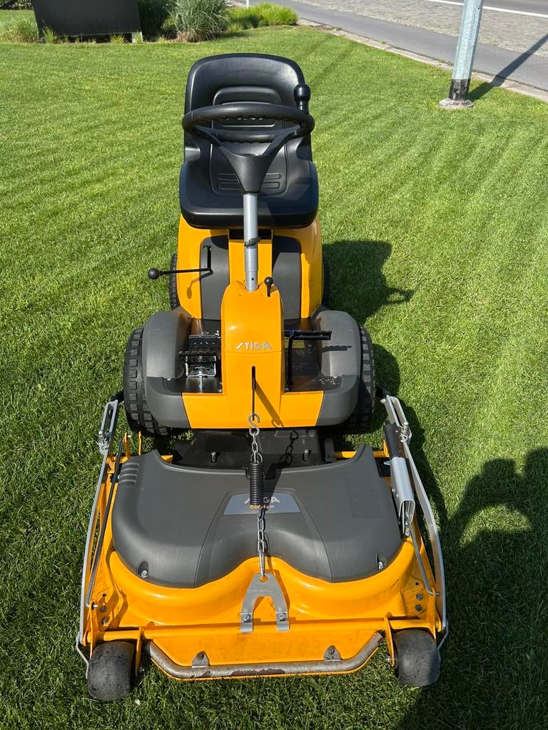 Stiga Villa 14 Hst met maaidek 85cm te koop, Tuin en Terras, Zitmaaiers, Ophalen, Zo goed als nieuw, Mulchfunctie, Minder dan 90 cm