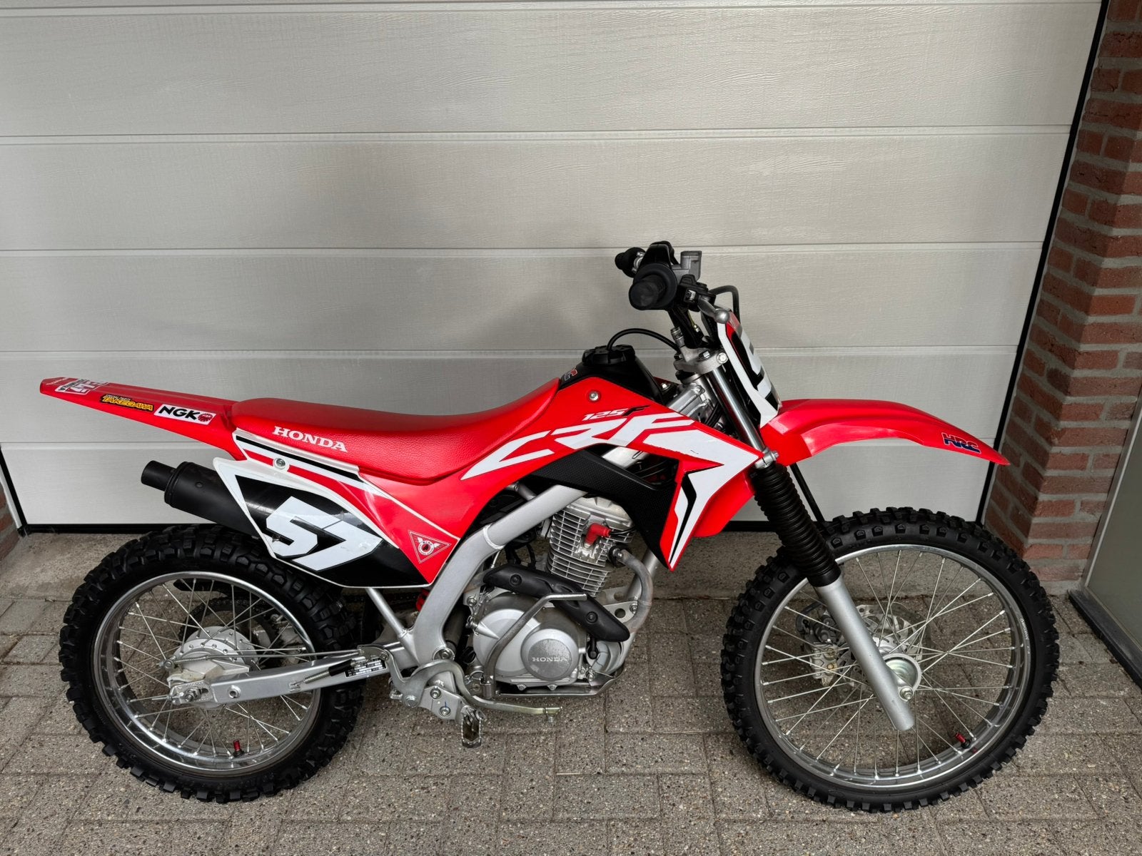 Honda CRF 125 F / CRF125F / CRF125 F (FB = grote wielen), Enlèvement, 125 cm³