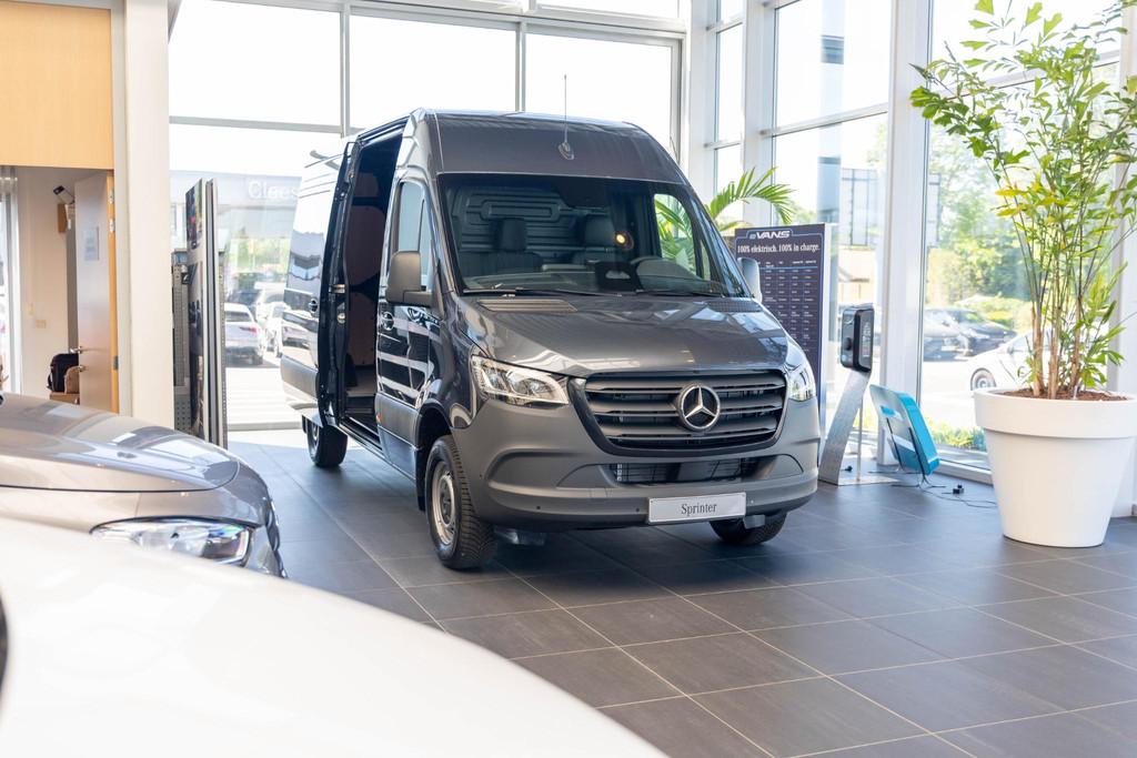 Mercedes-Benz Sprinter Sprinter 319 CDI GB L2 RWD SELECT Com, Auto's, Bestelwagens en Lichte vracht, Bedrijf, Te koop, Centrale vergrendeling