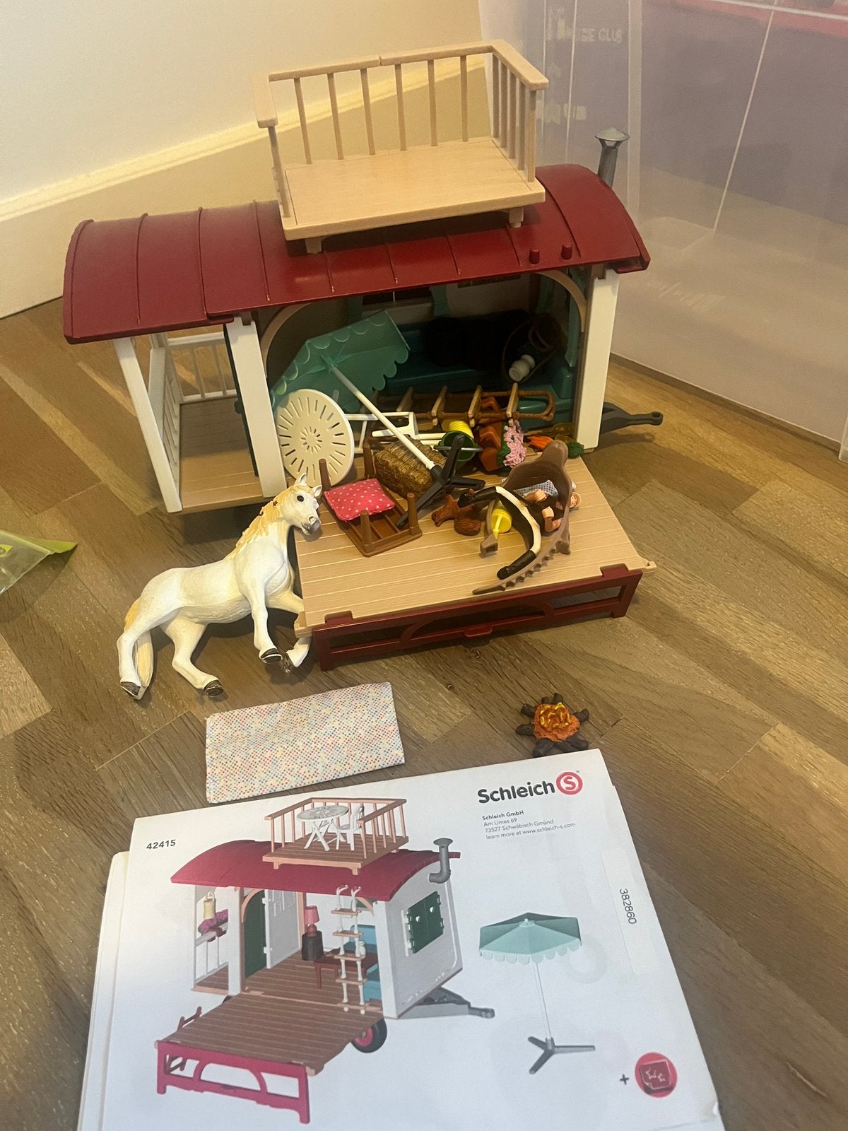 Schleich HORSE CLUB - Woonwagen met paard 42593, Ophalen of Verzenden, Zo goed als nieuw
