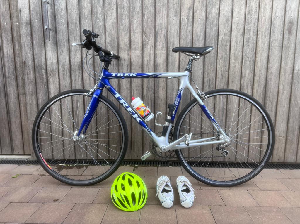 Trek racefiets koersfiets renfiets met Shimano schoenen helm, Ophalen, Zo goed als nieuw