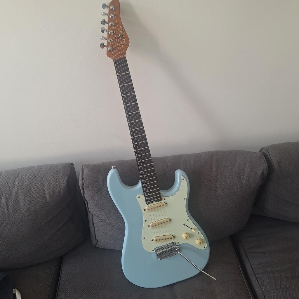 Schecter Diamond Series traditional NJ sss, Muziek en Instrumenten, Snaarinstrumenten | Gitaren | Elektrisch, Ophalen