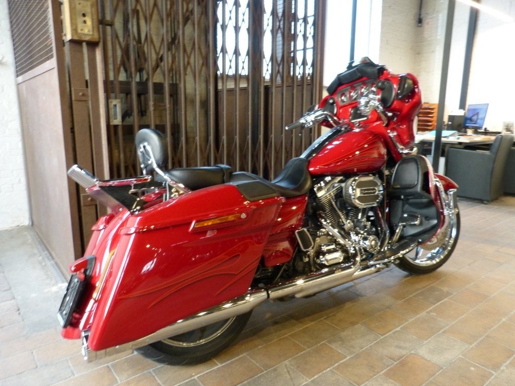 Harley-Davidson TOURING FLHXSE CVO Street Glide, Plus de 35 kW, Info@freedom-machines.be, 1801 cm³, ABS