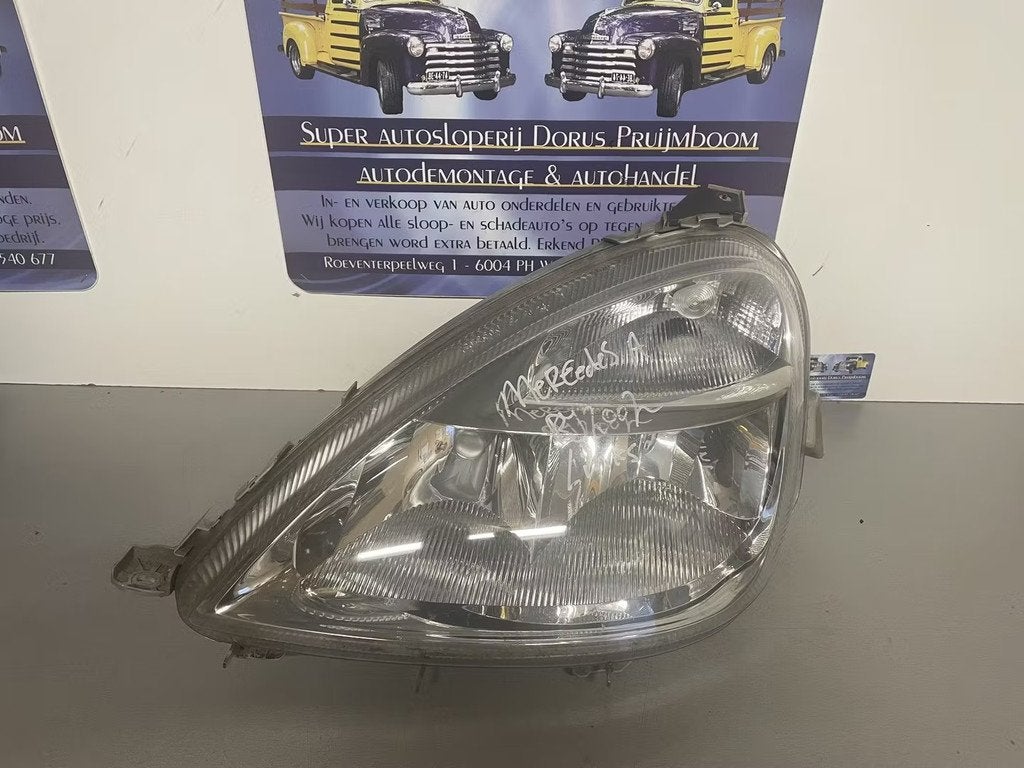 Mercedes a klasse koplamp links, Autos : Pièces & Accessoires, Mercedes-Benz AG, Mercedes-Benz, Utilisé, Mercedesstrasse 120
70372  Stuttgart, DE