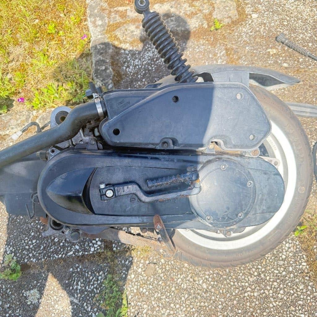 peugeot Kisbee, vivacity  ,2 takt motor , goede motor, Ophalen, Gebruikt, Overige modellen, Benzine