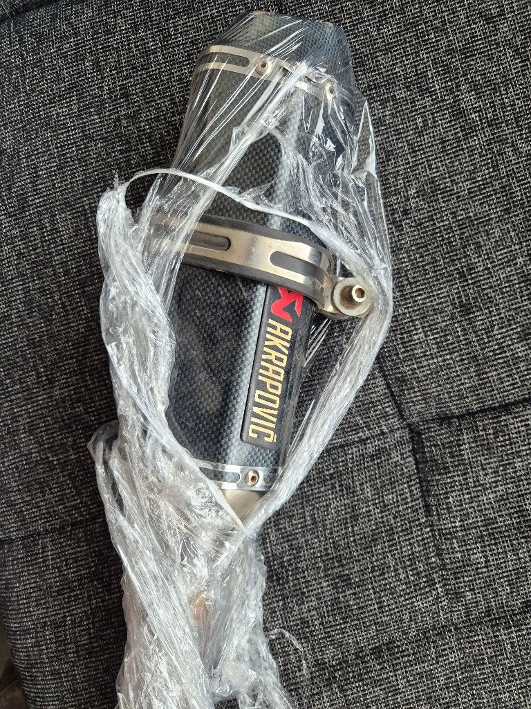 yzf r125 akrapovic uitlaat, Ophalen of Verzenden, Gebruikt