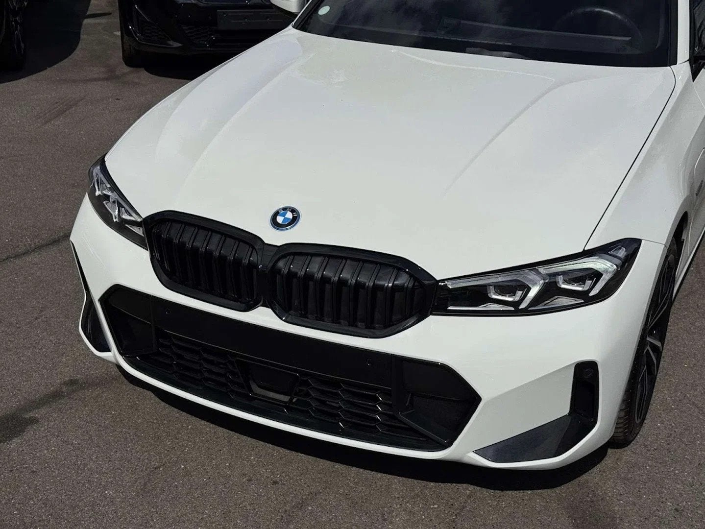 BMW 3 Serie 330 e xDrive sedan M Sport LCI / ADAP CRUISE / S, Autos, 215 kW, Achat, Euro 6, Noir