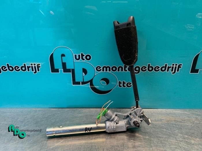 Tendeur de ceinture droit d'un Opel Corsa (Corsa D 07-), -, Opel, 3 mois de garantie, Utilisé