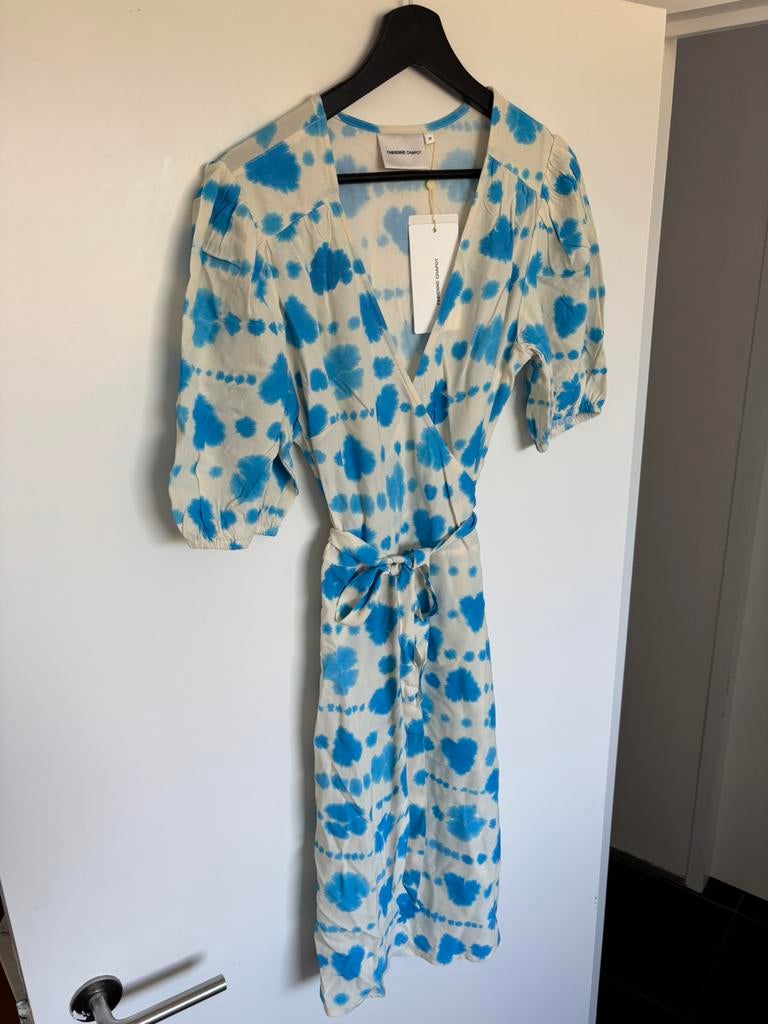 Zomerse wikkeljurk van Claudie Pierlot - oorspr. €140, Kleding | Dames, Blauw, Nieuw, Ophalen of Verzenden, Maat 36 (S)