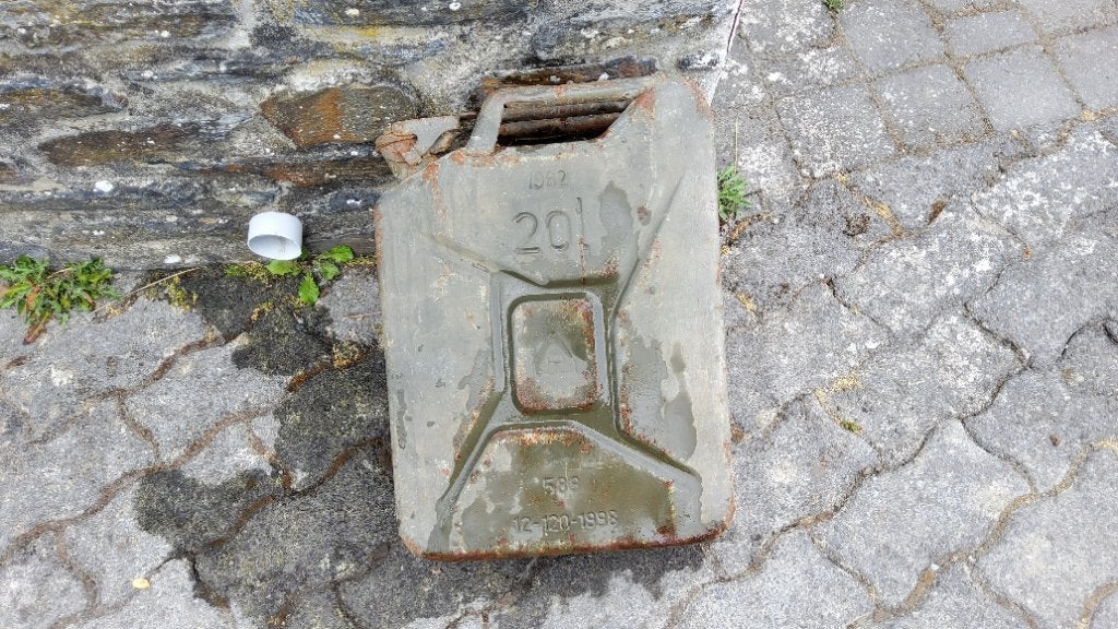 Jerrican 20 litres année 1962, Enlèvement ou Envoi, Utilisé