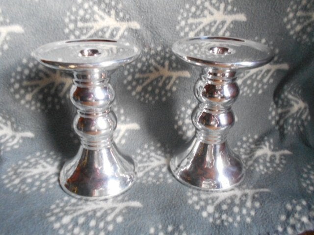 kandelaar in verzilverd fijn aardewerk, Overige merken, Ophalen of Verzenden, Zo goed als nieuw, 15 cm